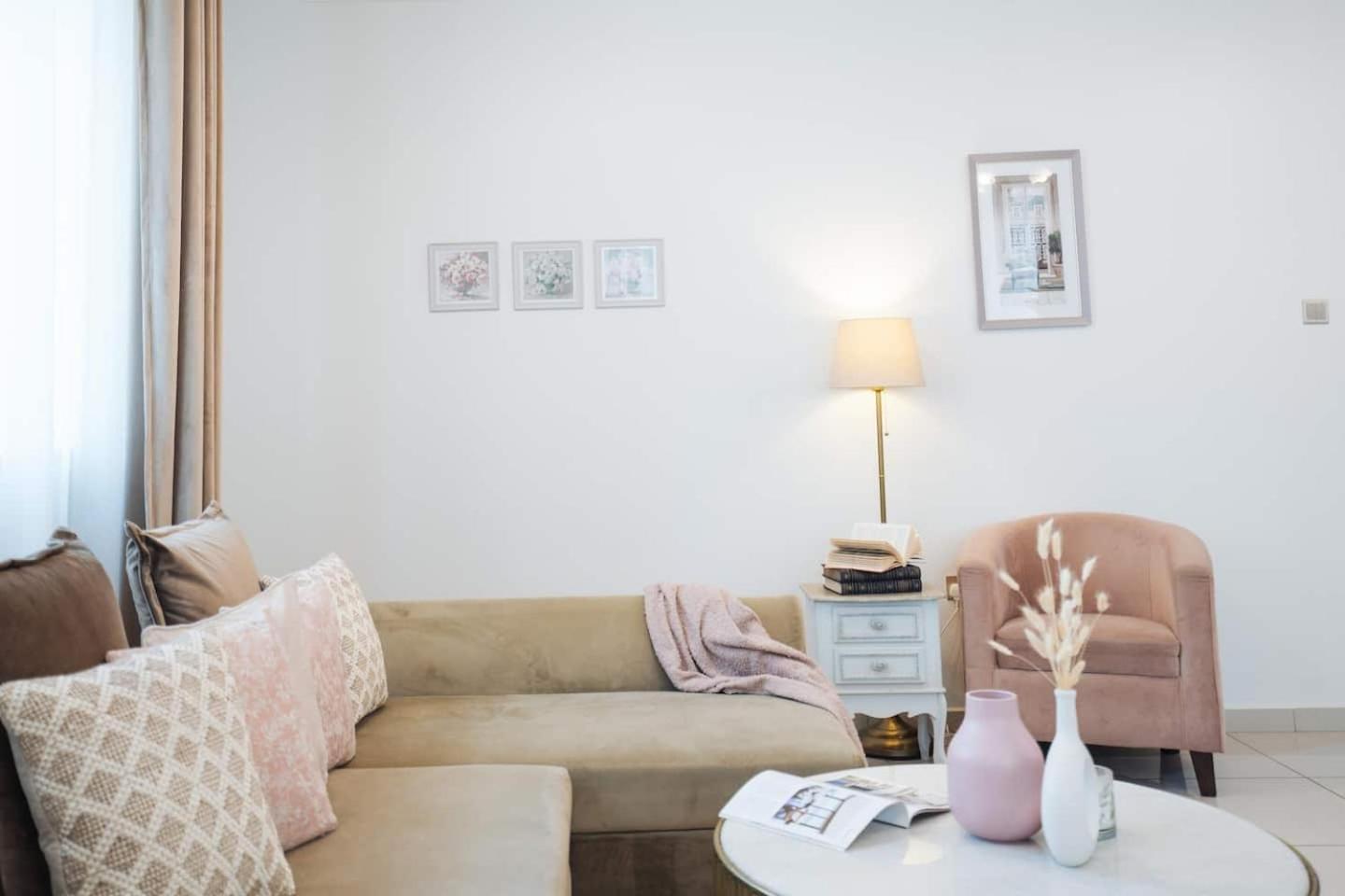 Charming Warm Suite With Amazing Views Of The City Дубай Екстериор снимка